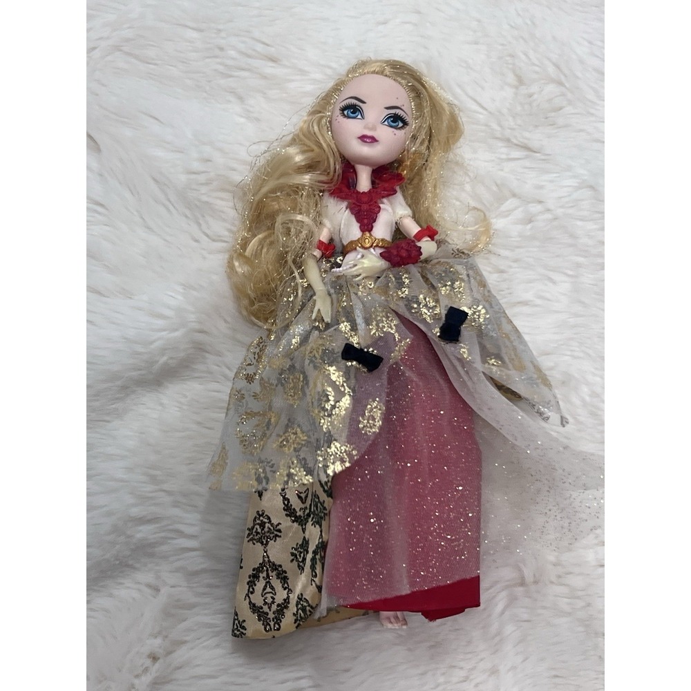 MATTEL EVER AFTER HIGH THRONE COMING APPLE  WHITE  DOLL DAUGHTER OF SNOW WHITE